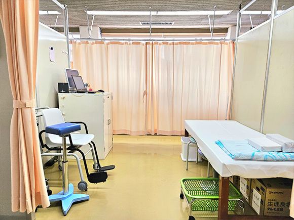 医療法人　いしとび内科医院院内